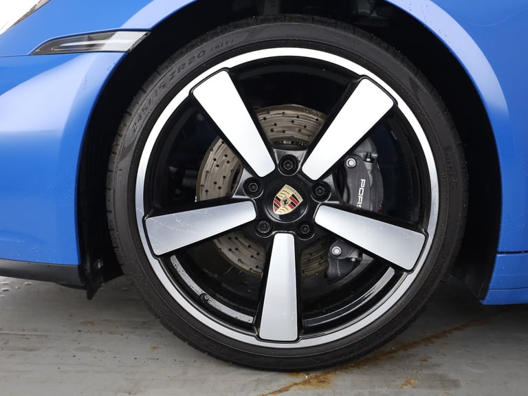 2024 Porsche 911 3.0T 992 Carrera Coupe 2dr Petrol PDK Euro 6 (s/s) (394 ps)