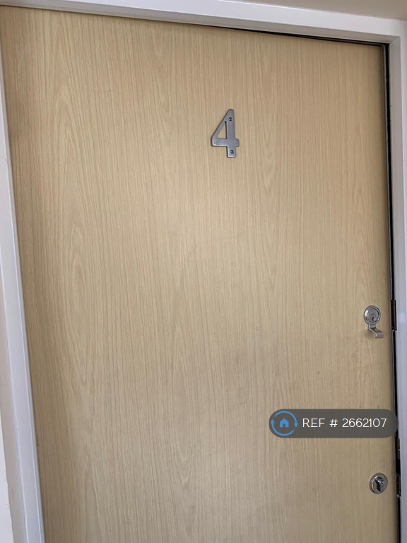 1 bedroom flat in Pembury Road, Tonbridge, TN9 (1 bed) (#2662107)