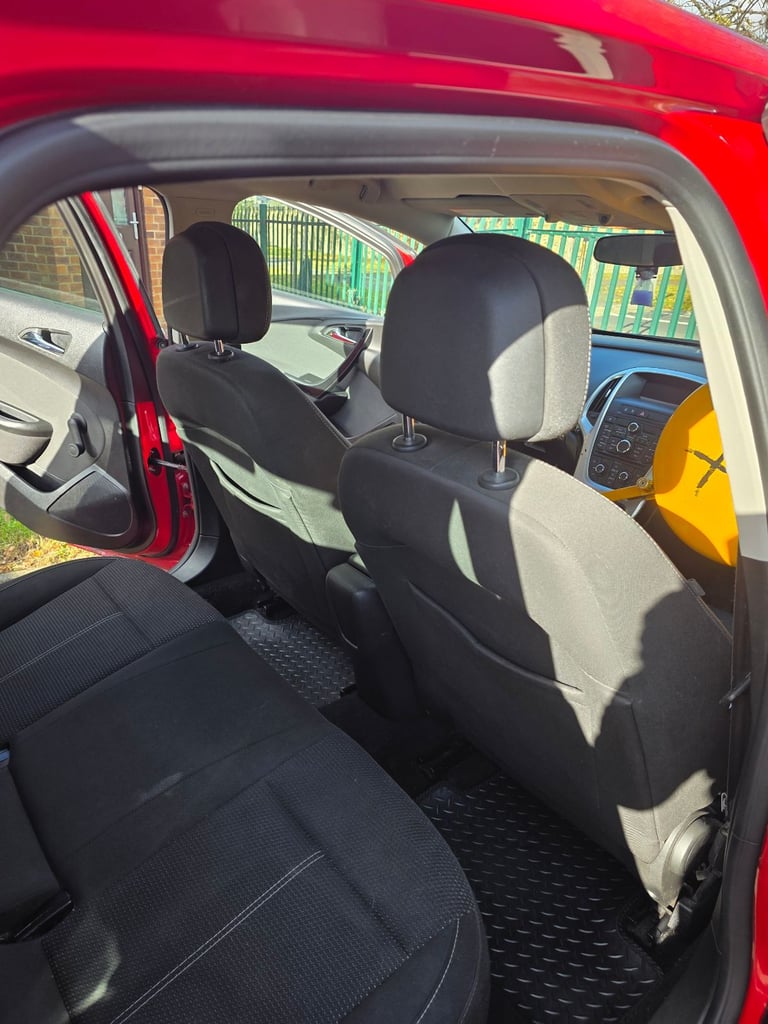 Vauxhall, ASTRA, Hatchback, 2015, Manual, 1598 (cc), 5 doors