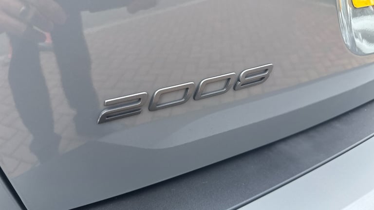 2024 Peugeot 2008 1.2 HYBRID GT SUV 5dr Petrol Hybrid e-DSC6 Euro 6 (s/s) (136 ps) SUV Hybrid Aut...