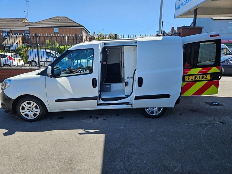 2018 Fiat Doblo 16V SX MULTIJET II DOG VAN*K9*NO VAT*REAR KENNELS * Panel Van Di