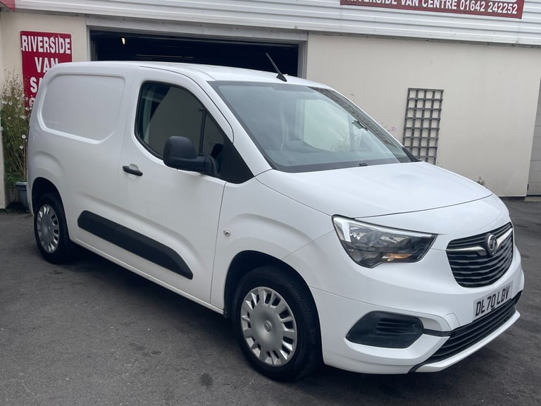 2020 Vauxhall Combo 2300 1.5 Turbo D 100ps H1 Sportive Van PANEL VAN Diesel Manual