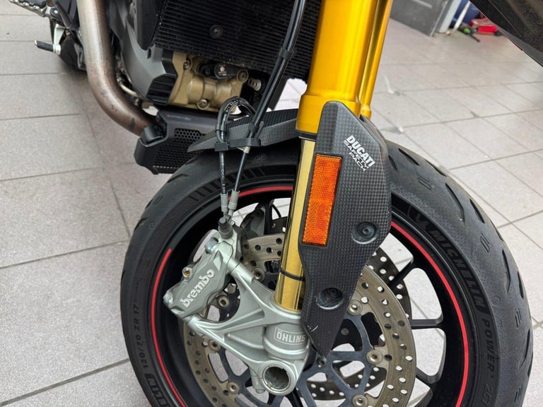 DUCATI HYPERMOTARD 939 SP RED 2016 16 REG, 10,111MILES USED MOTORCYCLE