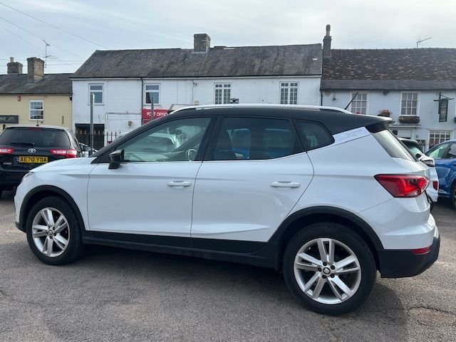 2019 SEAT Arona 1.6 TDI FR SUV 5dr DIESEL EURO 6 (s/s) (115 ps) WITH SERVICE HISTORY  HATCHBACK D...