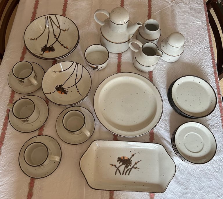 image for Stonehenge Midwinter Wedgwood tableware