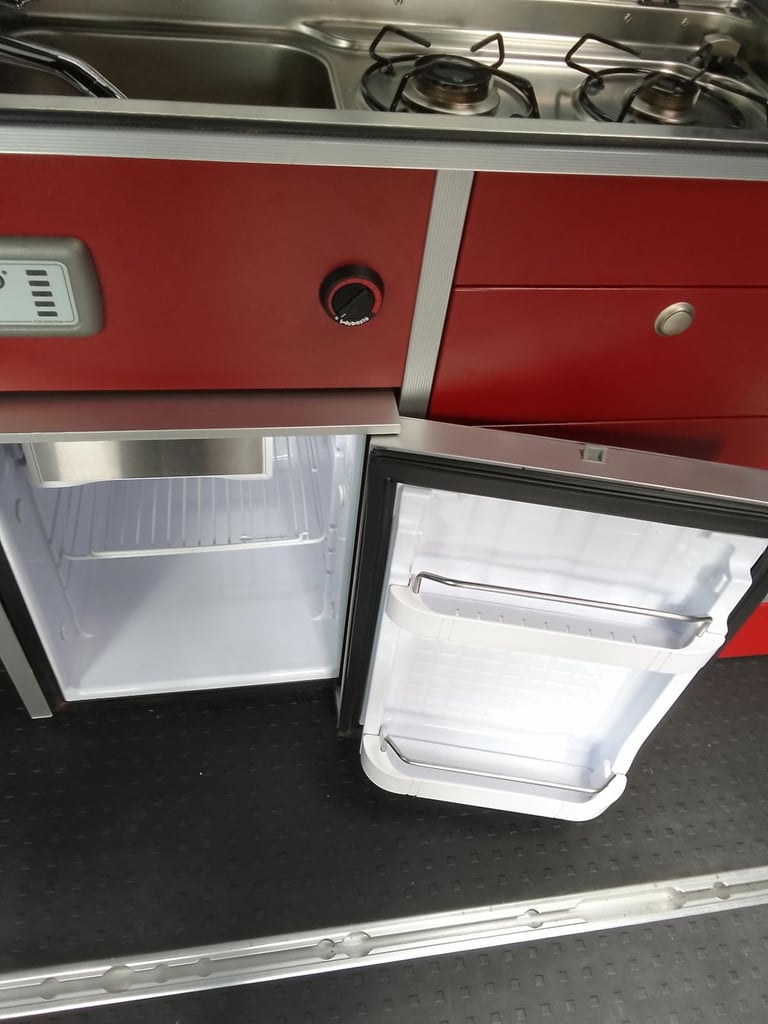 Volkswagen TRANSPORTER T30 H-LN TDI. HIGH TOP CAMPERVAN 