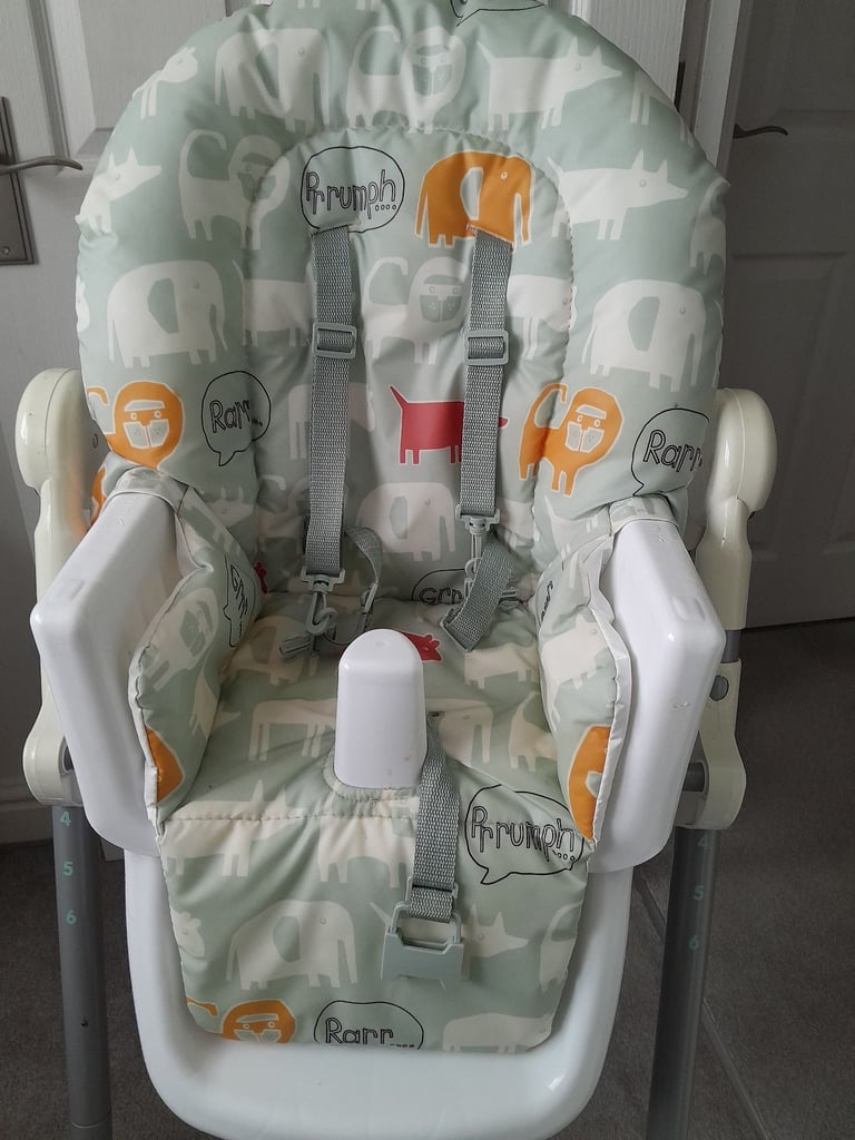 Highchair   Mammas & Pappas  £25