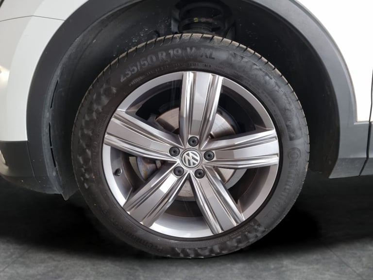 2018 Volkswagen Tiguan Allspace 2.0 TDI SEL SUV 5dr Diesel DSG 4Motion Euro 6 (s/s) (150 ps) - CA...
