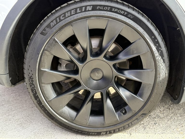 2022 Tesla Model Y (Dual Motor) Long Range SUV 5dr Electric Auto 4WDE (384 bhp) SUV Electric Auto...