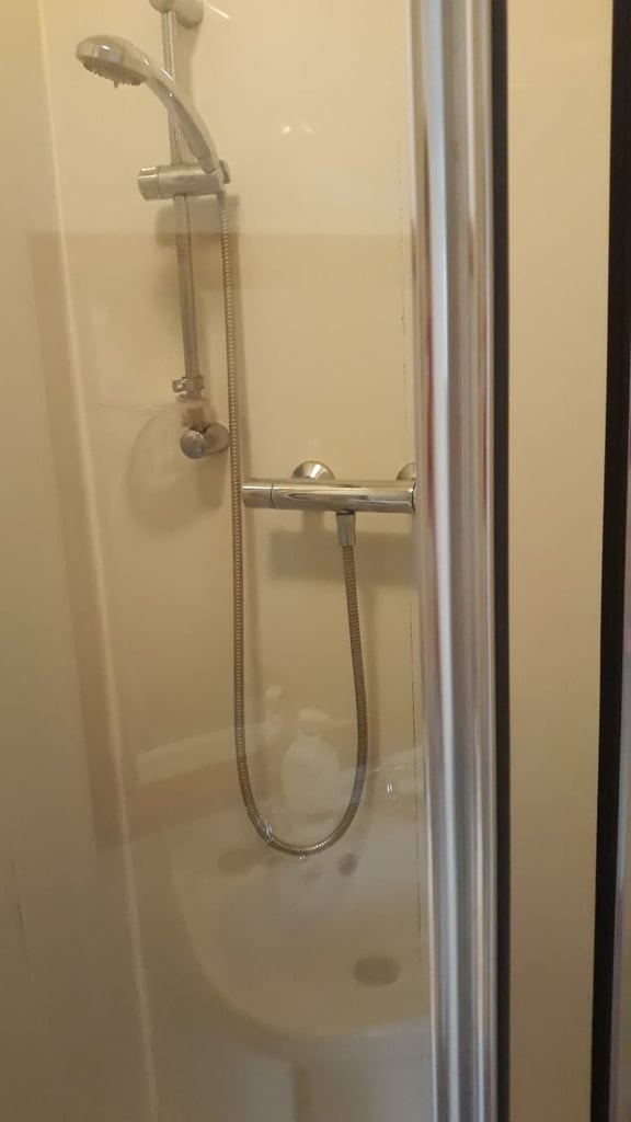 Spacious & Cosy Ensuite Room for Rent M19 2DU