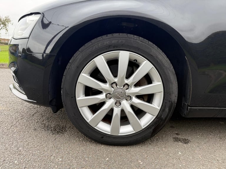 2025 Audi A4 S Line Estate PETROL Manual