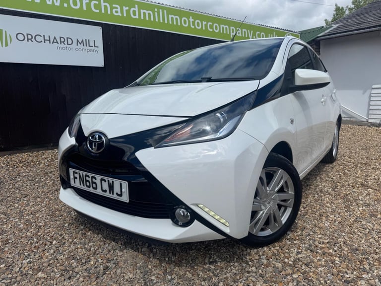 TOYOTA AYGO 1.0 VVT-i x-pression 2016