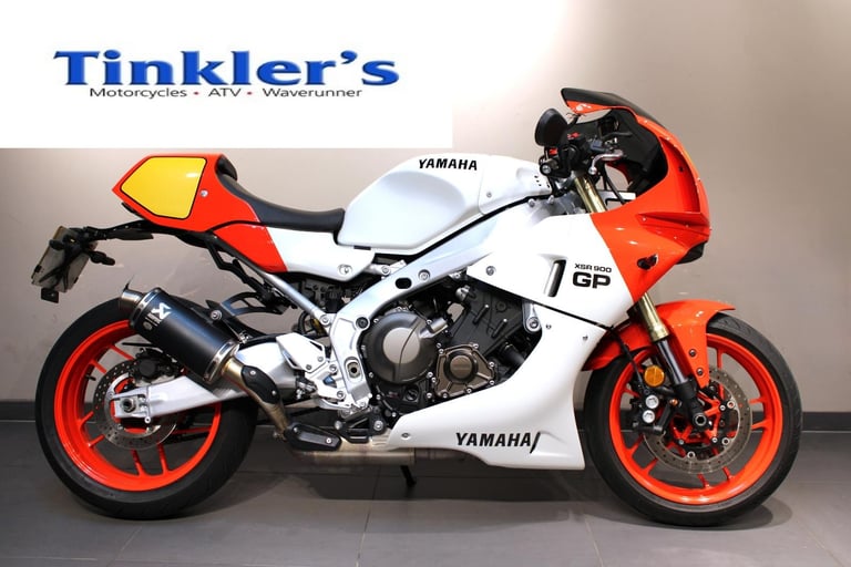 image for 2025 74 EX Demo Yamaha XSR 900 GP with Full Yamaha Racer Pack White/Red