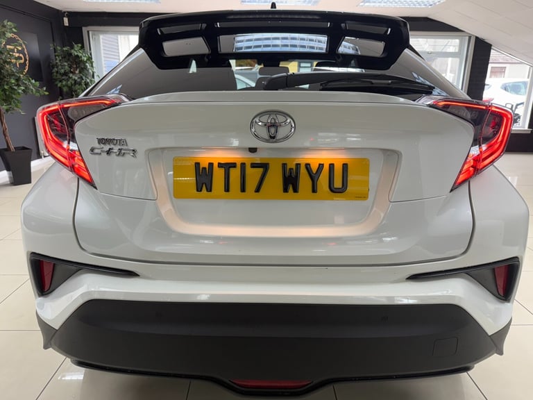 2017 Toyota C-HR 1.2T Dynamic 5dr HATCHBACK Petrol Manual