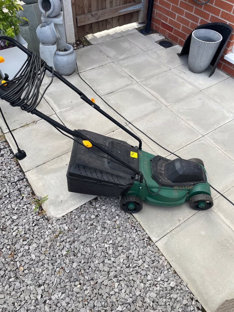 image for B and Q lawnmower 