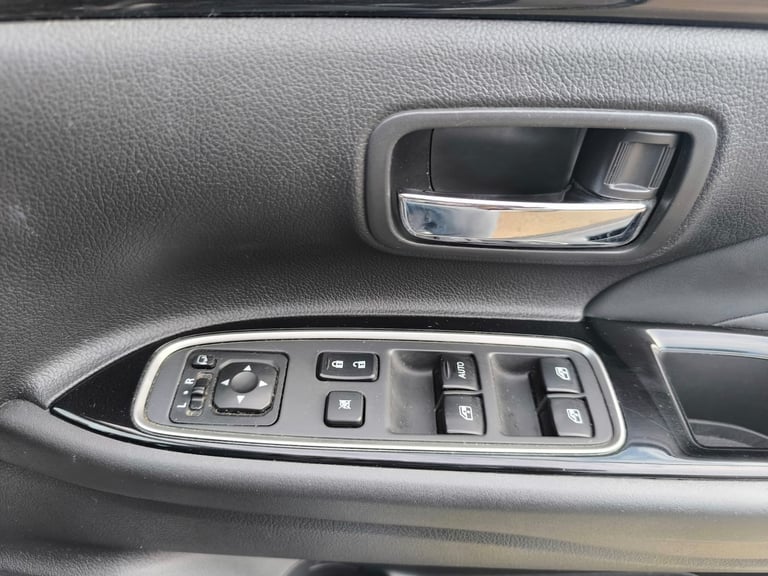 2018 Mitsubishi Outlander 2.0 Plug-in Hybrid PCO Ready 12kWh 4h SUV 5dr 4WD 2 Keys Euro 6 ULEZ Fr...
