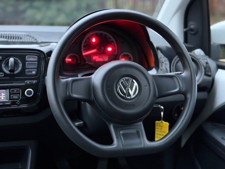2015 Volkswagen up! 1.0 Move Up 3dr HATCHBACK Petrol Manual