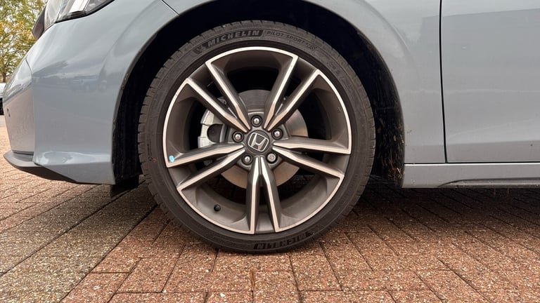 2025 Honda Civic HONDA Civic 2.0 Ehev Advance 5Dr CVT Hatchback Hatchback Hybrid Automatic