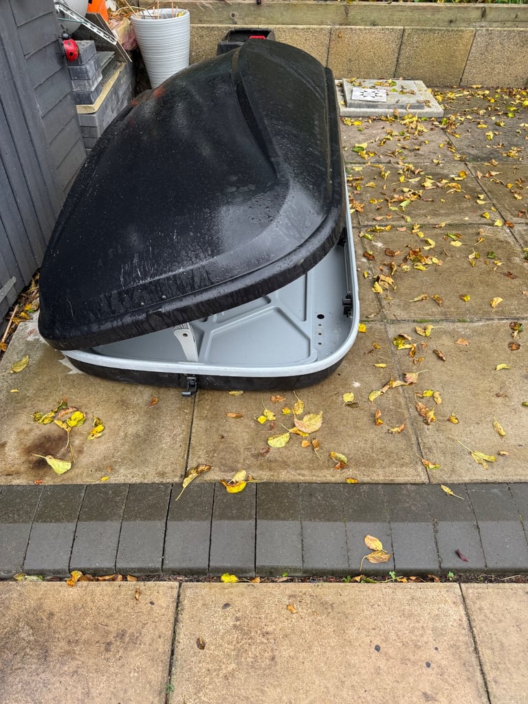 Car Roof Box and rails