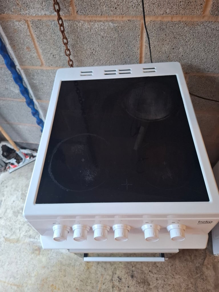 Beko electric ceramic cooker 50 cm