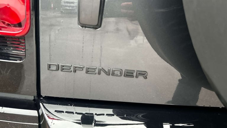  Land Rover Defender 3.0 D250 X-Dynamic SE 110 5dr Auto SUV Diesel Automatic