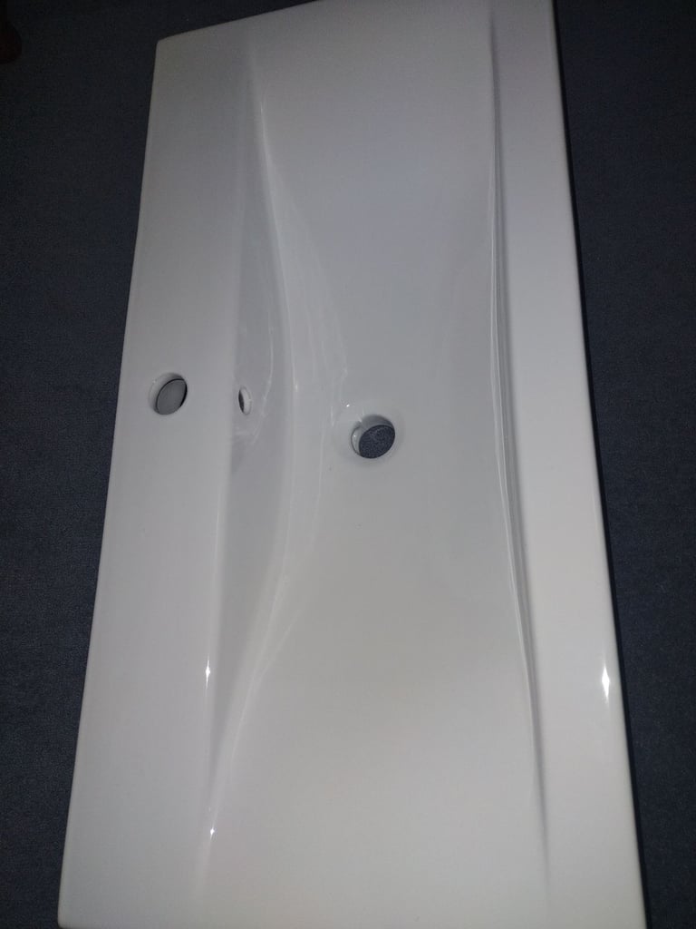 New ceramic sink top 80 CMS X 40cms