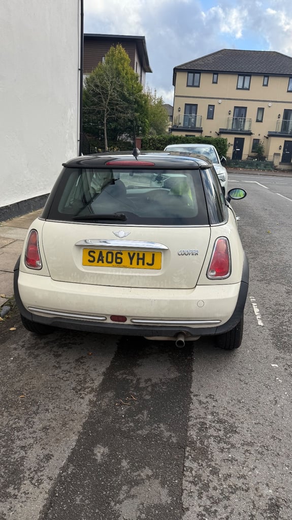 Mini, HATCHBACK, Hatchback, 2006, Manual, 1598 (cc), 3 doors