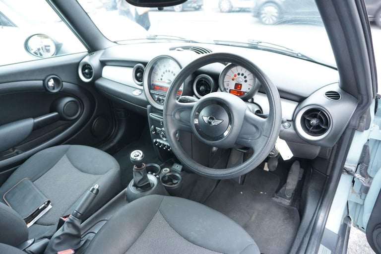 2013 MINI Convertible 1.6 Cooper 2dr CONVERTIBLE PETROL Manual