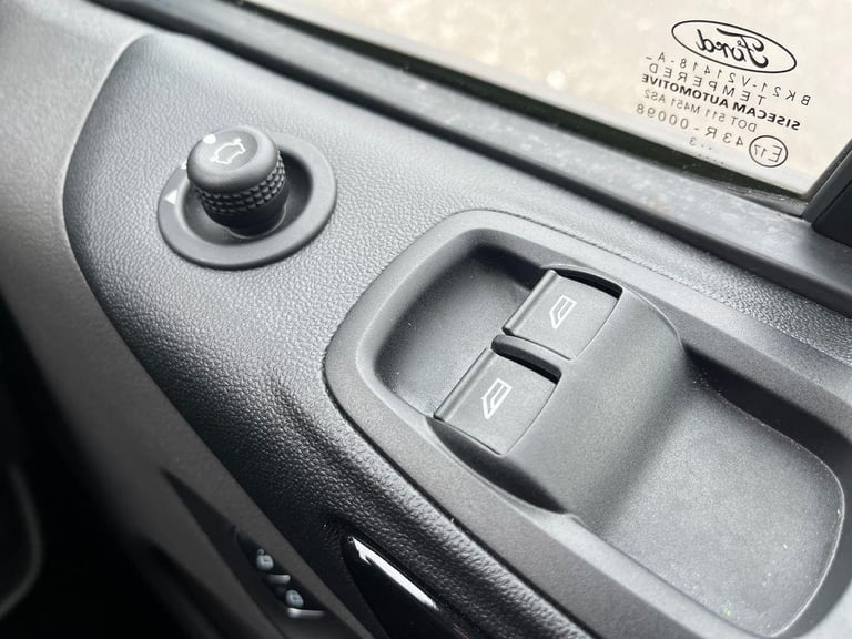 Ford Transit Custom MS-RT Double Cab Van 320 L1 2.0L 170ps AUTO KLM Light Blue