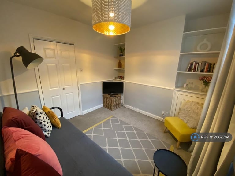 1 bedroom in St. Annes Terrace, Cheltenham, GL52 (#2662784)