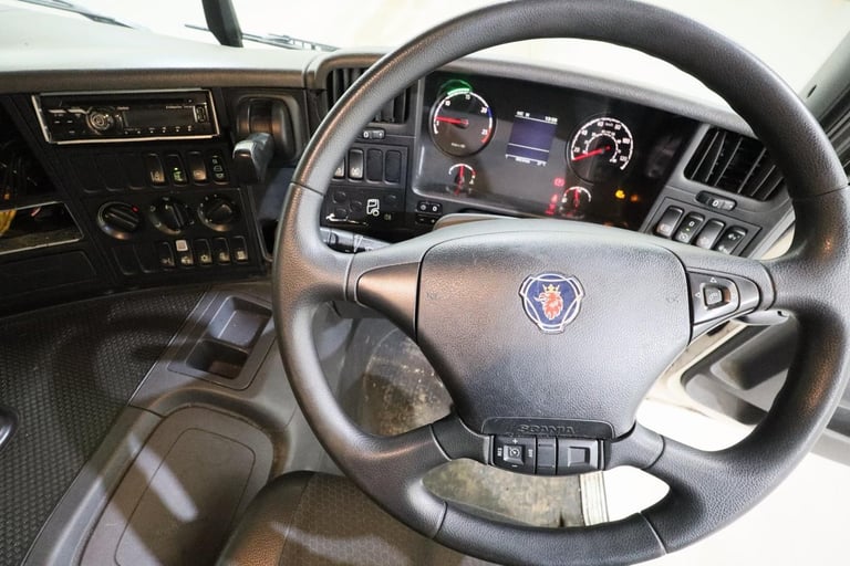 2016 (16 PLATE) Scania P250 4x2 Euro 6 Refrigerated