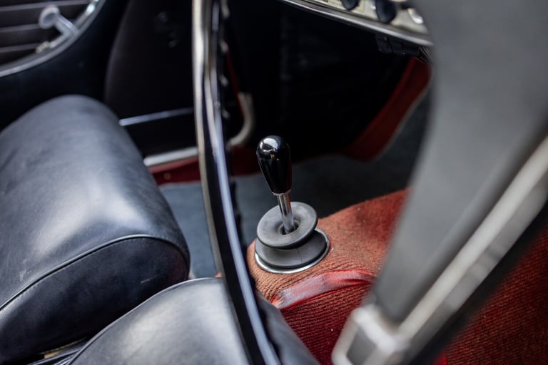 1934 Volvo P1800 P (1967) Coupe PETROL Manual