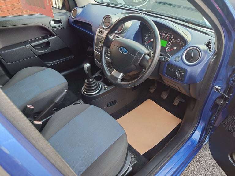 2008 Ford Fiesta 1.4 Zetec Climate 5dr HATCHBACK Petrol Manual