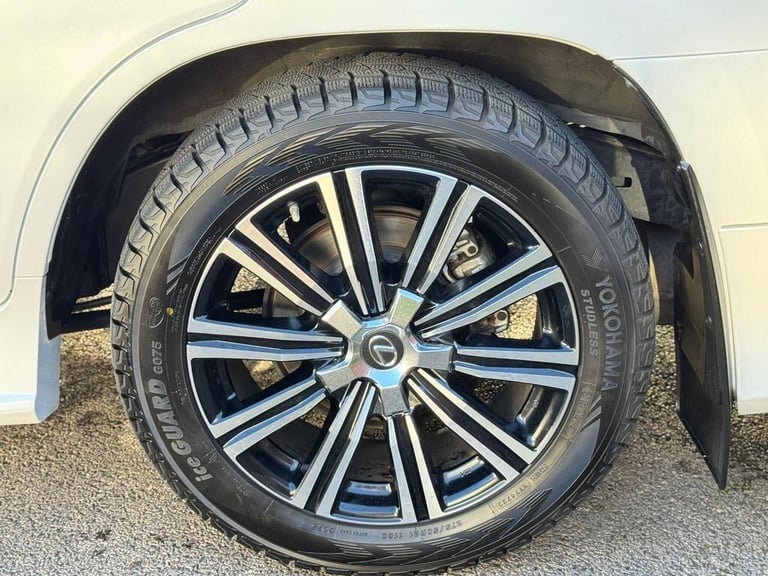 2024 Lexus LX LX570 5.7 V8 Automatic 4X4 8 seats 5dr Petrol Automatic