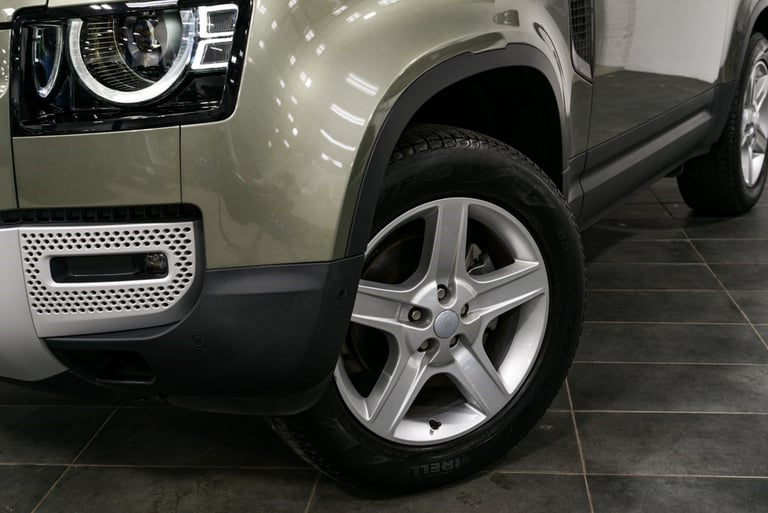 2021 Land Rover Defender 90 2.0 P300 X-Dynamic SE SUV 3dr Petrol Auto 4WD Euro 6 (s/s) (300 ps) S...