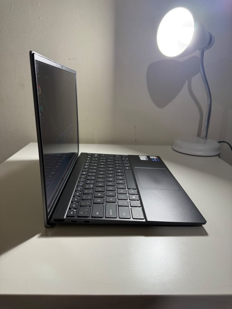 Dell Vostro 13 5310 Intel i7 11370H 4.8ghz,16gb ram,512gb nvme storage,Windows 11