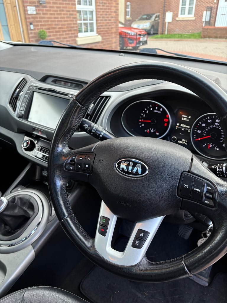 Kia, SPORTAGE, Estate, 2016, Manual, 1685 (cc), 5 doors