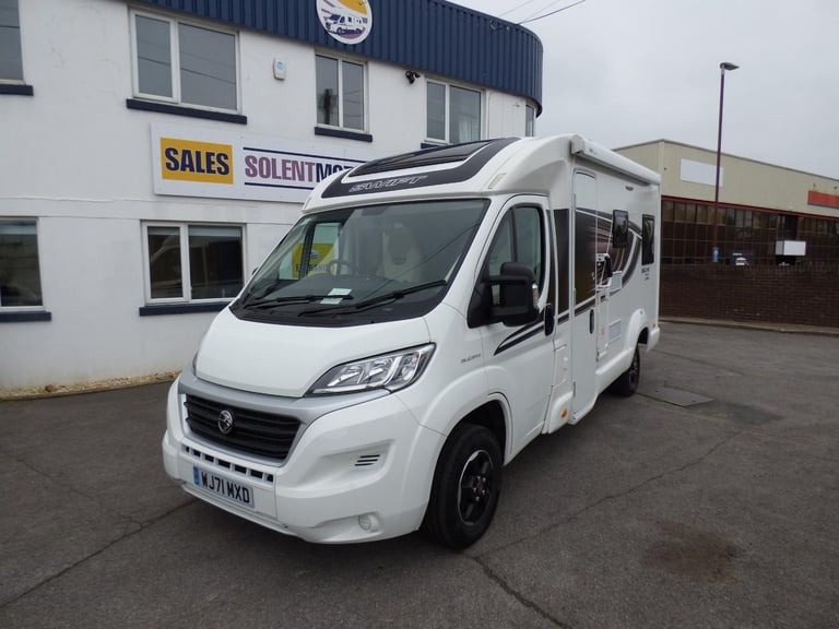 image for Swift Escape Compact C404 Motorhome DIESEL MANUAL 2021/71