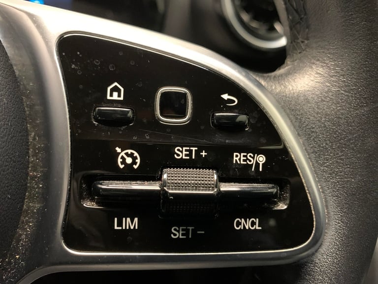 2021 Mercedes-Benz A-Class A180 SE 5dr HATCHBACK PETROL Manual