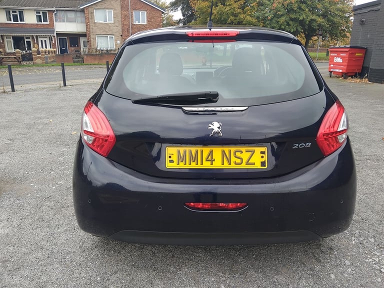 Peugeot, 208, Hatchback, 2014, Manual, 1199 (cc), 5 doors