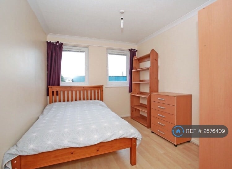 3 bedroom flat in Aberdeen, Aberdeen, AB24 (3 bed) (#2676409)