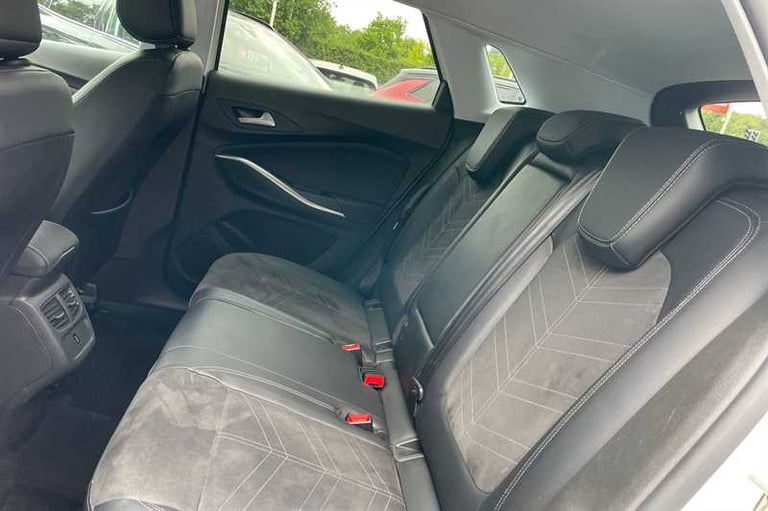 2023 Vauxhall Grandland 1.2 Turbo Ultimate 5dr HATCHBACK PETROL Manual