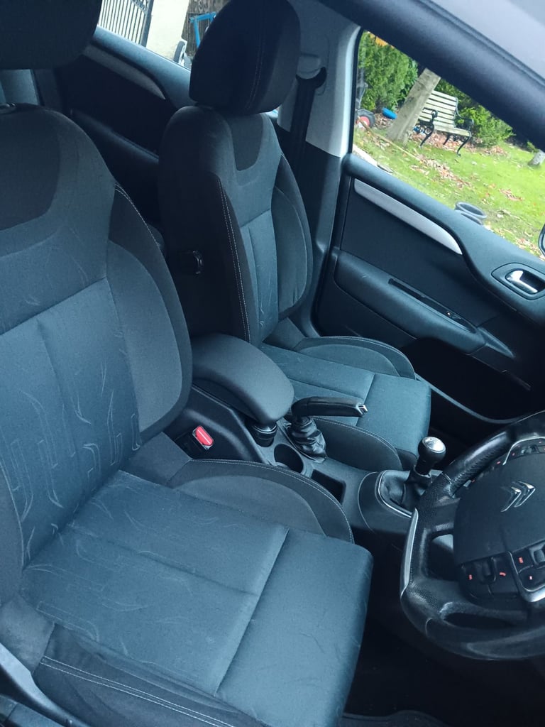 Citroen, C4, Hatchback, 2012, Manual, 1560 (cc), 5 doors