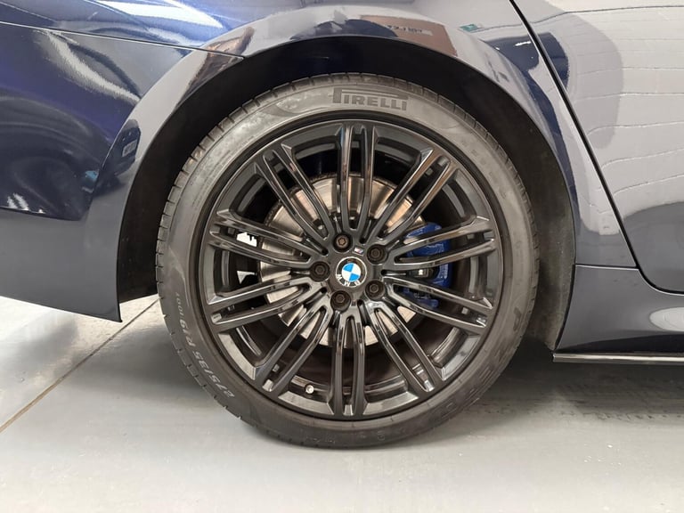 2018 BMW 5 Series 530d xDrive M Sport 4dr Auto SALOON DIESEL Automatic