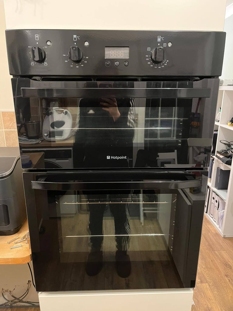 Hotpoint built-in Double Oven for Sale