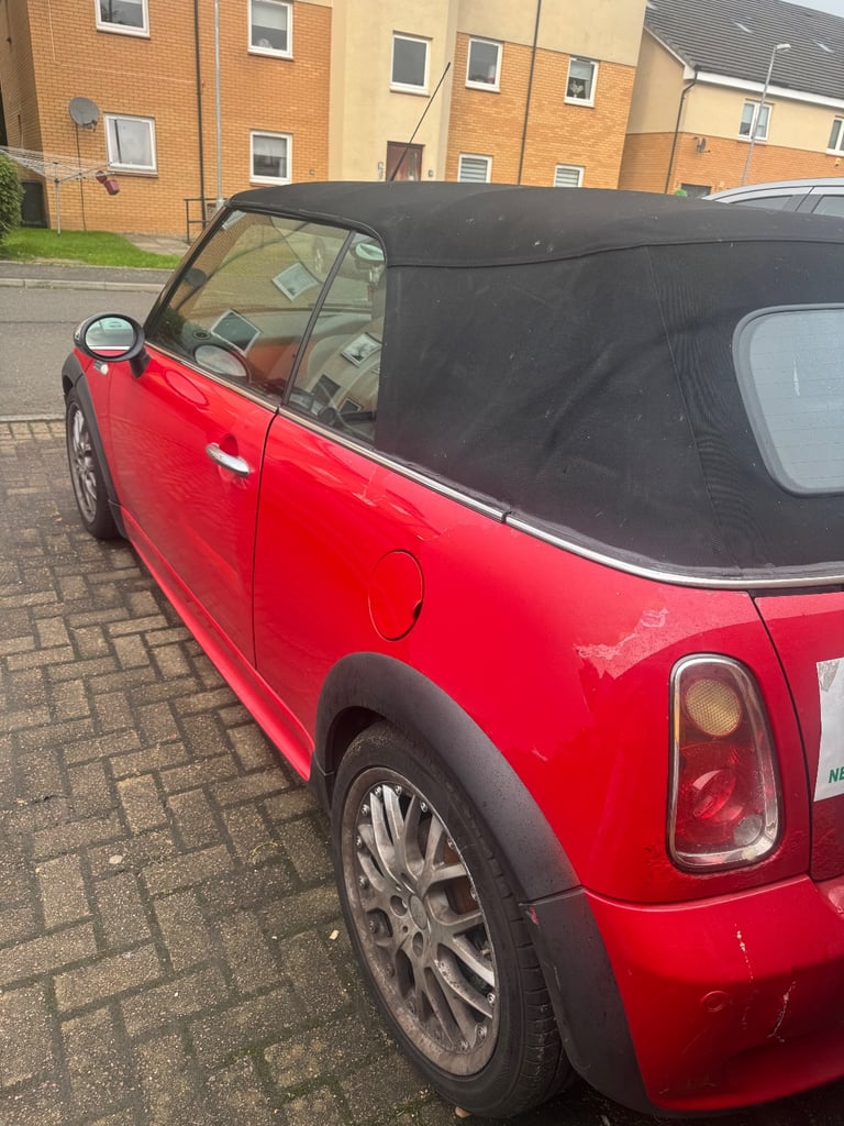 Mini, CONVERTIBLE, Convertible, 2006, Semi-Auto, 1598 (cc), 2 doors