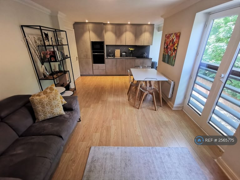 image for 2 bedroom flat in Cathedral View, Winchester, SO23 (2 bed) (#2565775)