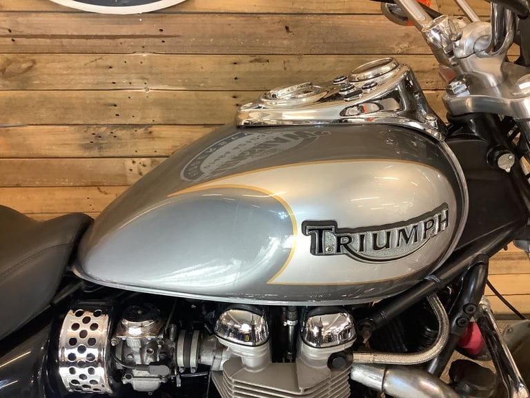 Triumph Bonneville 790 AMERICA