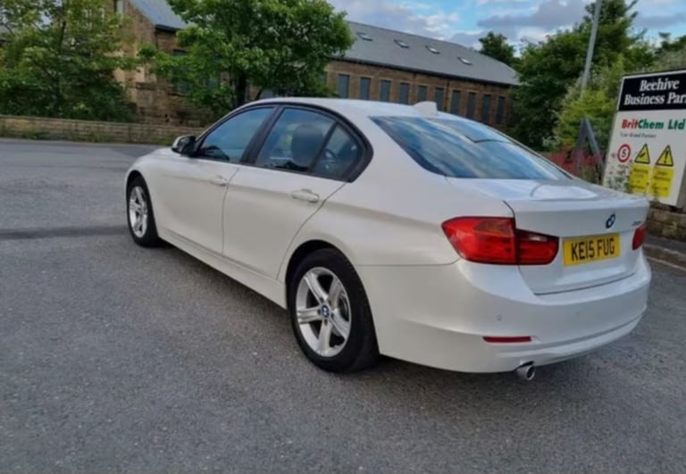 BMW 318D SE SAT NAV (2015)