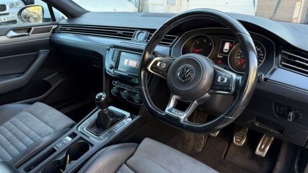 2015 Volkswagen Passat 2.0 TDI BlueMotion Tech R-Line 5dr, Euro 6 , No VAT ESTATE Diesel Manual